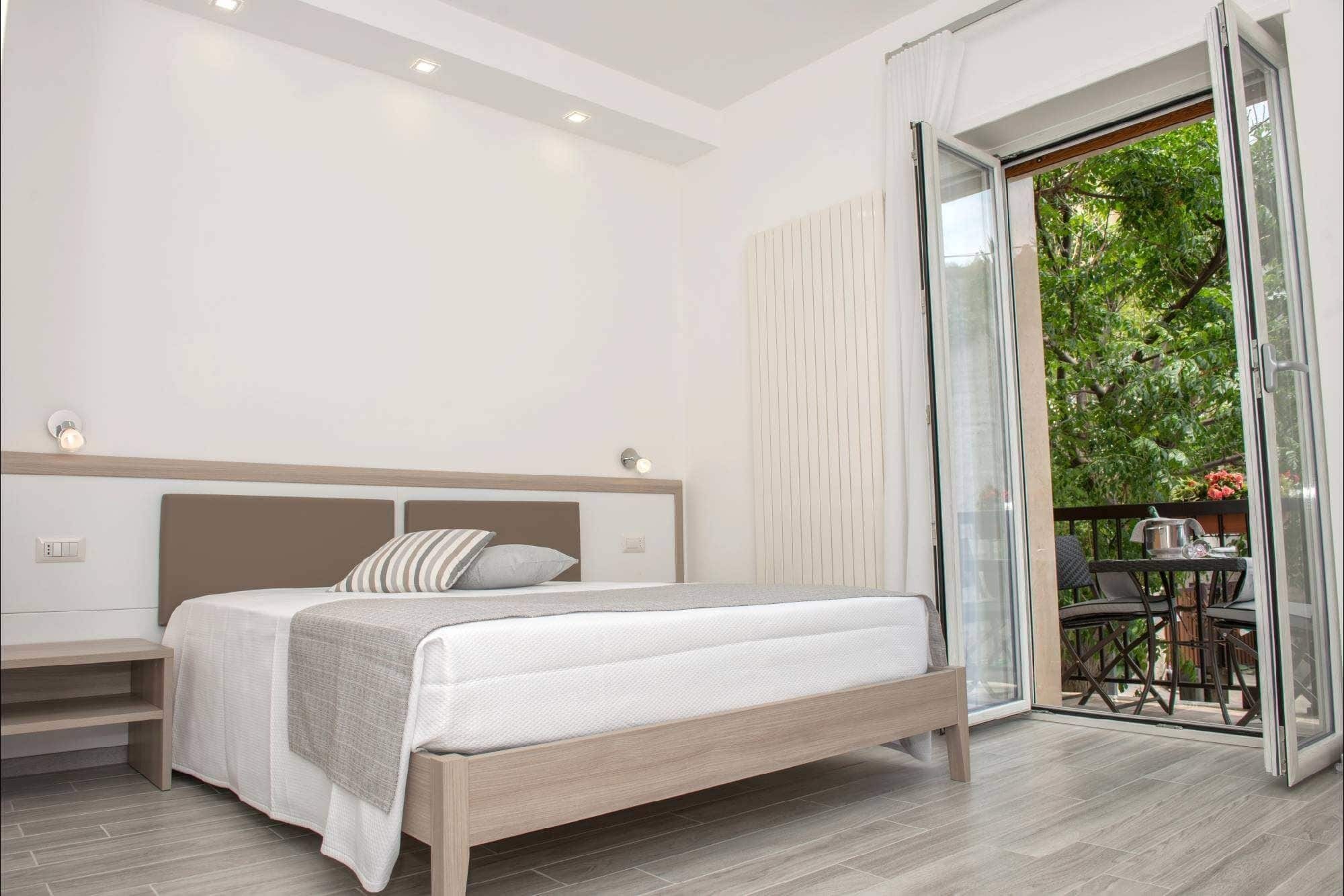비에스테 A Un Passo Dal Mare B&B 외부 사진